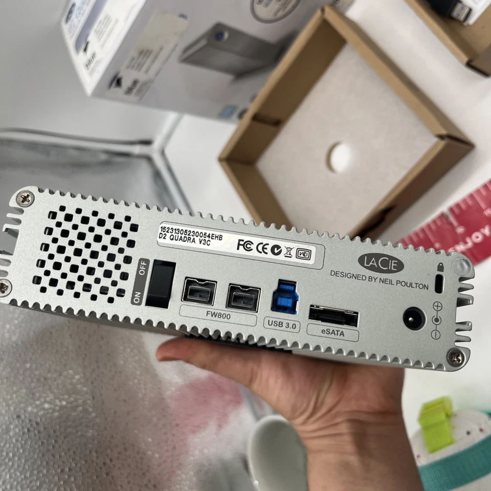 Lacie D2 Quadra V3 2TB External HDD USB 3.0 FireWire 800 7200 RPM W/ Power Cord - Image 3 of 4