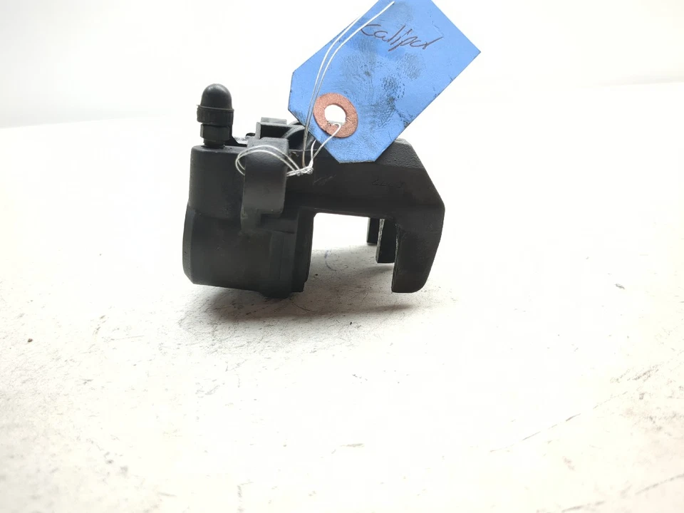 02 03 Pinza de freno trasera Yamaha YZF R1 Foto 4 de 4