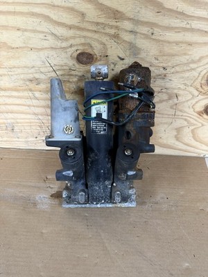 Mercury Optimax/carb V6 135 150 200 225 250 2 Wire Power trim Tilt Unit