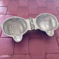 Antikes Marzipan-, Schokoladenmodel  Zinn Nr. 856  Granatapfel