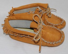 Youth CHILDRENS Unisex SOFT DEERSKIN Moccasins FRINGE Tie LEATHER BOTTOM Size 6 