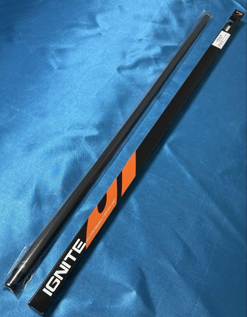 Mezz Ignite 12.6 Wavy II Pool Cue Wavy2 Shaft Excellent