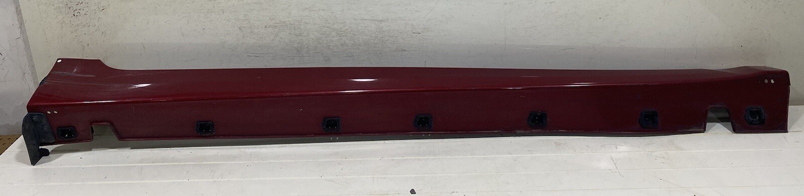 Hyundai Right Passenger Rocker Molding OEM 87754-3v000 for sale 