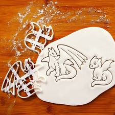 Set of 2 Dragon cookie cutters | wings Medieval legendary creature fire dragons