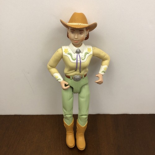 Mattel Fisher Price Loving Family Dollhouse Figure Cowgirl Western Girl Mom - Imagen 2 de 9