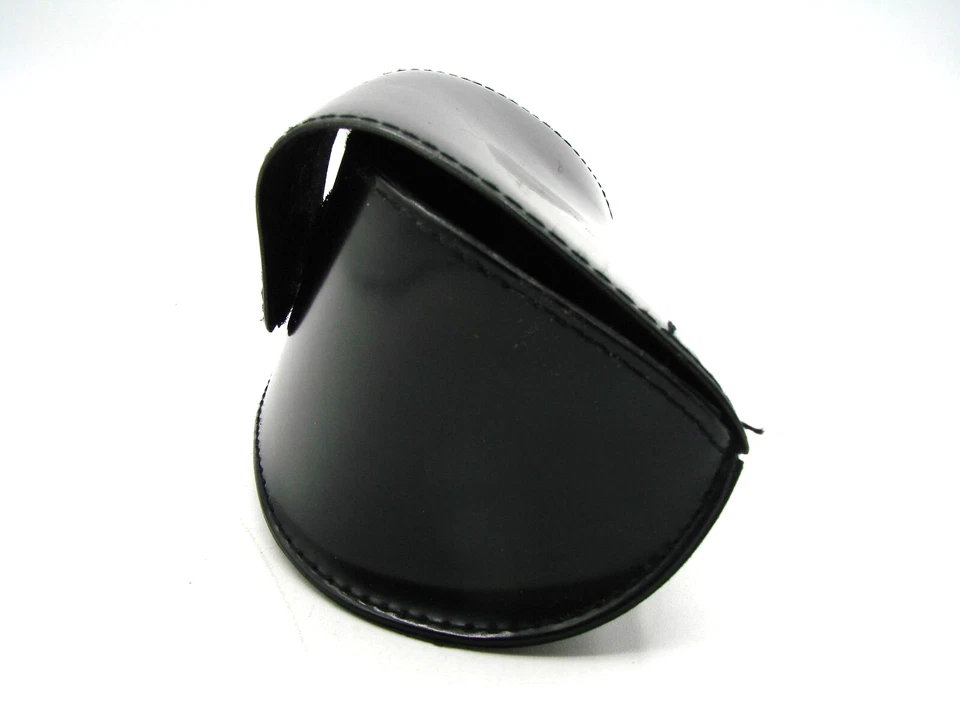 Estuche grande de cuero negro Fendi para gafas de sol gancho semi duro cierre de bucle forrado con fieltro Foto 4 de 4