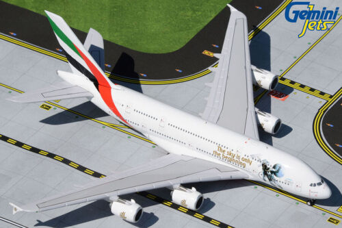 GEMINI JETS EMIRATES AIRBUS A380-800 1:400 UAE IN SPACE GJUAE1924 IN STOCK