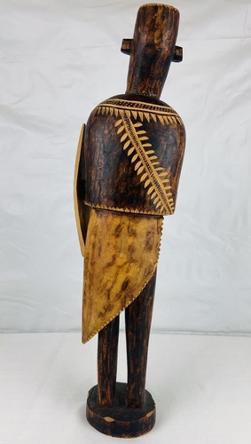 Estatua de madera sudafricana tallada a mano de 22"" escultura 1967 rey guerrero zulú - Imagen 5 de 11