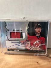 2016/17 Fleer Showcase Hot Prospects Pavel Zacha Autograph Patch #188 2/10