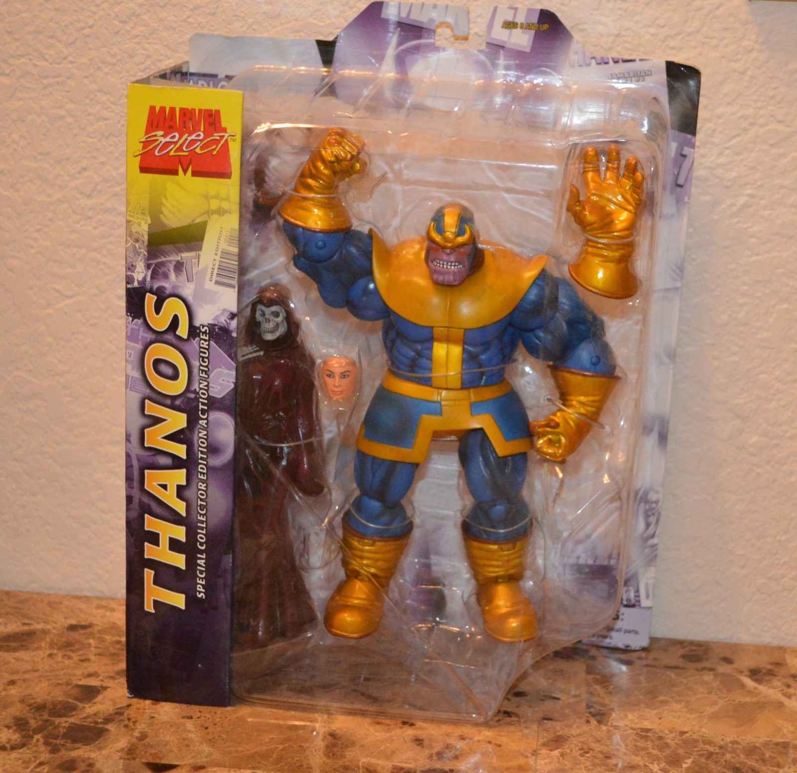 New Diamond Select Toys Marvel Select Thanos Action Figure Infinity Gauntlet