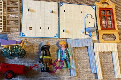 PLAYMOBIL Figures & Spare Parts Job lot Bundle - Picture 1 of 2
