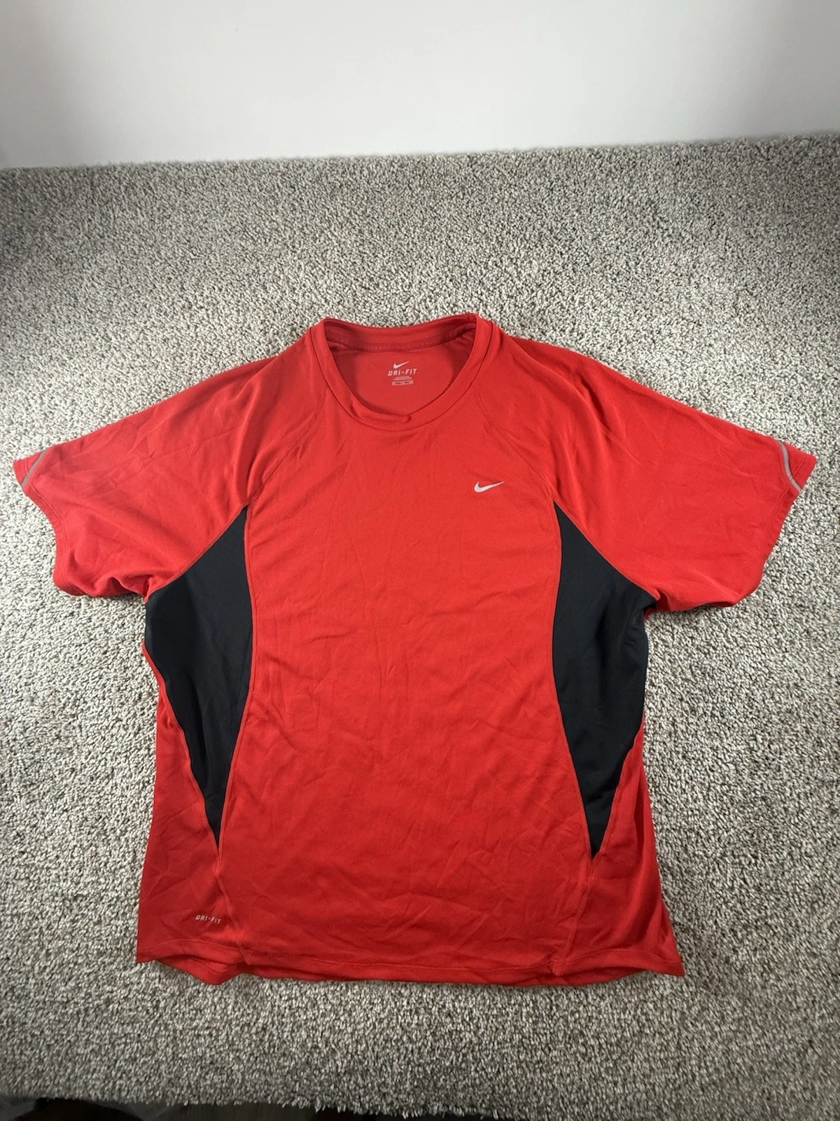 Nike Shirt Mens Sz 2XL Red Black 100% Polyester Swoosh Logo Short Sleeve