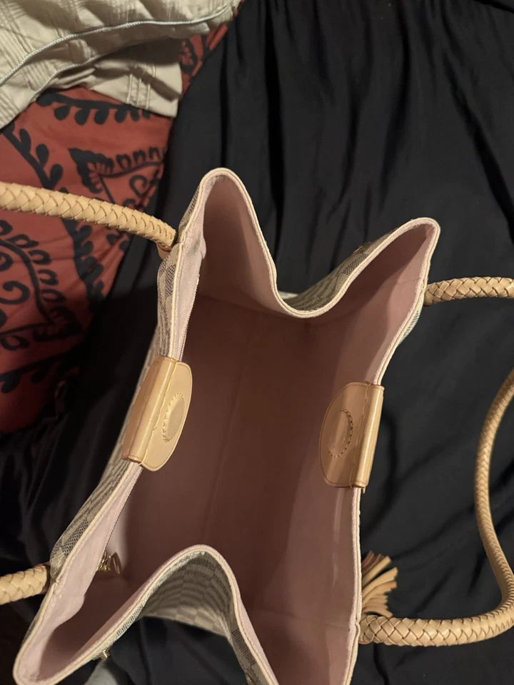 Bolso de Mano Louis Vuitton Damier Azur Propriano Rosa Bailarina Foto 3 de 4