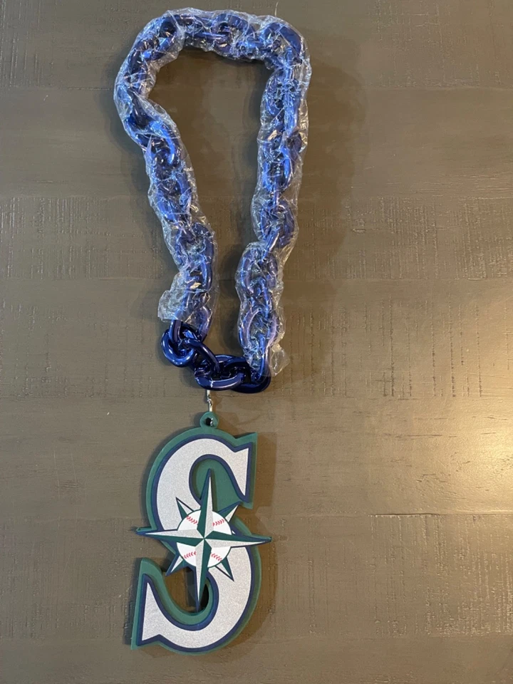 SEATTLE MARINERS MLB BIG CHAIN LOGO BIG PLASTIC NECKLACE BLUE FOAM LOGO NEW - Image 2 of 4