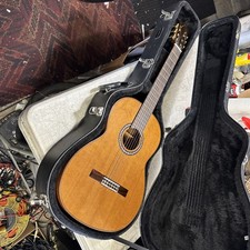 Cordoba C9 Luthier Series Solid Cedar Top Classical Guitar + case Nice!