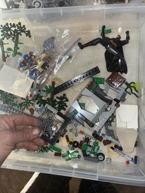 LEGO DC Comics Super Heroes: Batman Set Used 9