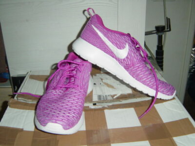 Nike Wmns Roshe Run Flyknit in der Gr.39 in Pink
