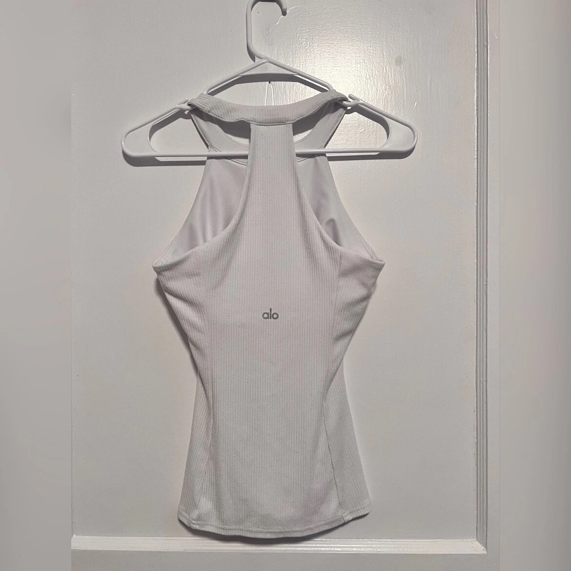 alo-yoga ribbed insight tank-top