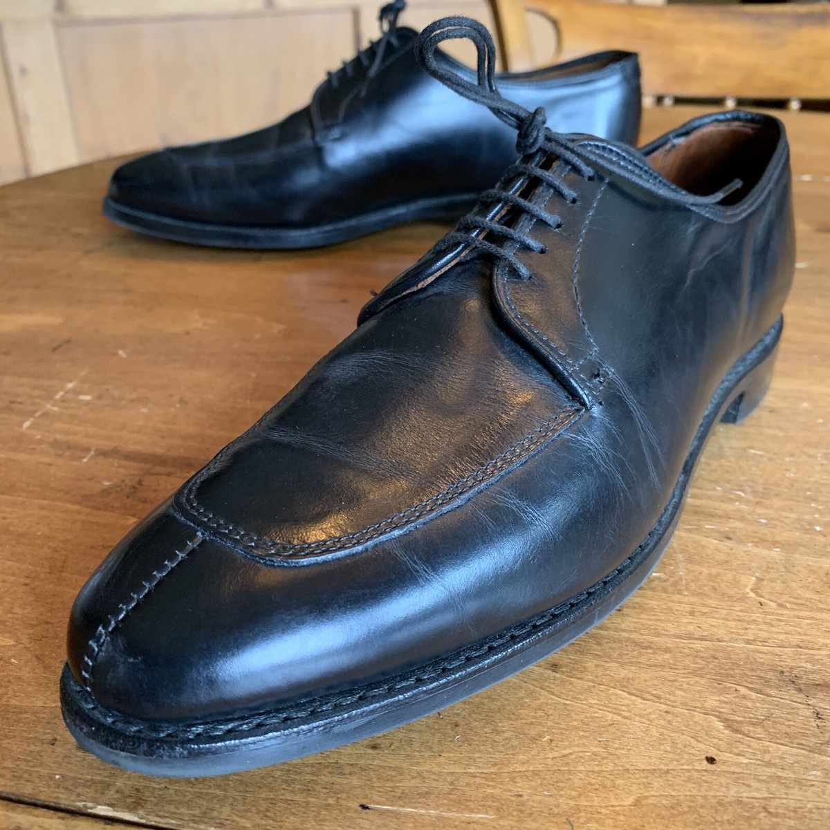 Allen Edmonds Delray Black Leather Apron Split Toe Derby  display picture 2