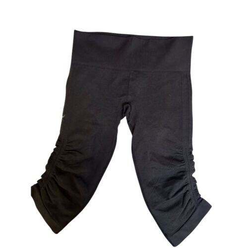 Lululemon Women's Gray Cropped Leggings Size 6 Yoga Training Activewear - Picture 4 of 10