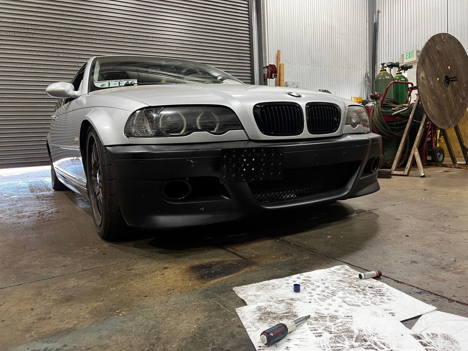 Front Bumper Tow Hook License Plate Mount Bracket For BMW M3 (E46) 2001