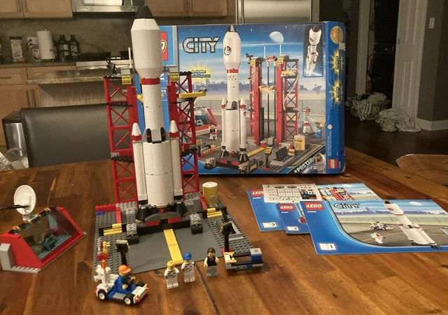 lego space center