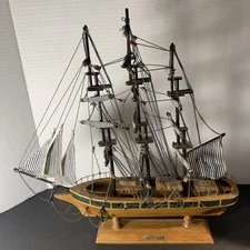Vtg Cutty Sark Clipper Ship Wooden Model Rigging 14” L 14.5” H 15” Display Read
