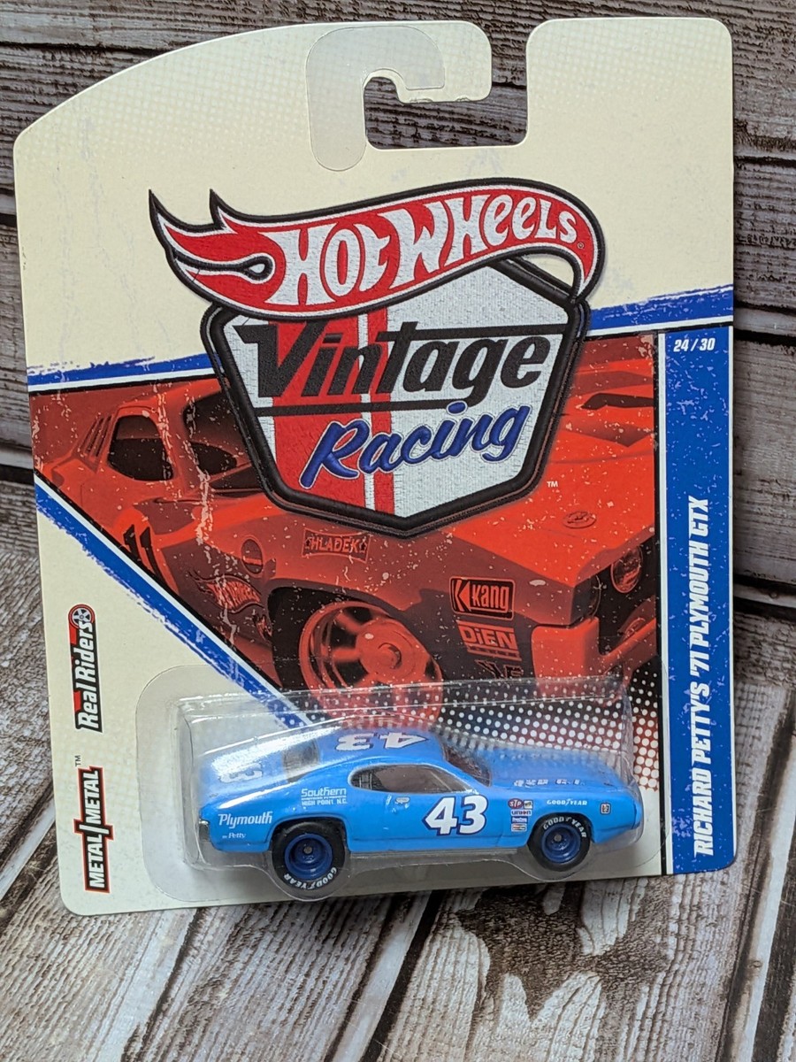 ヴィンテージレーシング リチャードペティ 71プリマスGTX 1971