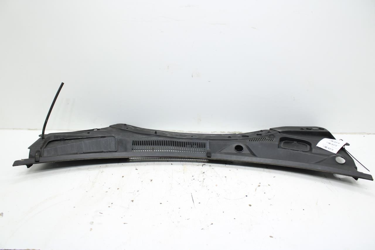 2014-17 Maserati Ghibli 3.0L FR Windshield Cowl Vent Grill Cover Panel 670010468