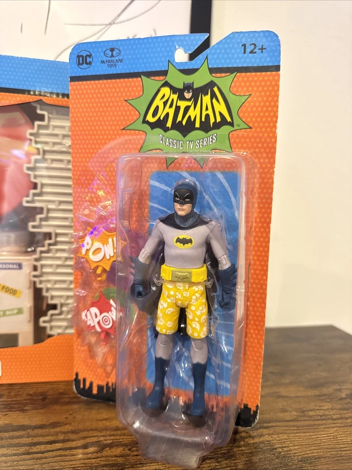 Batman McFarlane 1966 Lot 3 Batman And Villain’s Lair  - Image 2 of 4