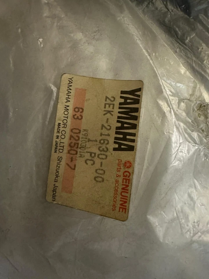 YAMAHA SH50 RAZZ 完好 1988 - 1993 2EK-21630-00 尾灯罩 ASSY 日本 N.O.S — 第 2/3 张图片
