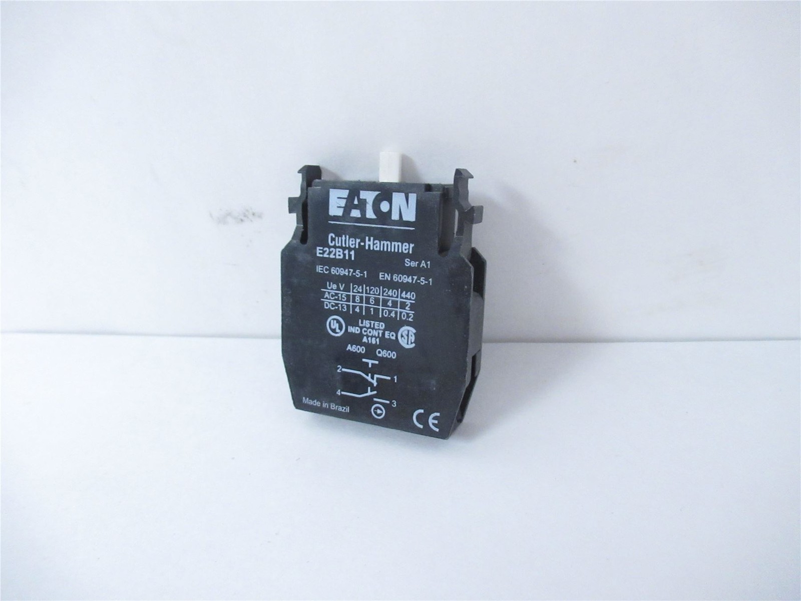 243446 New-No Box; Eaton E22B20 Switch Contact Block 22.5MM