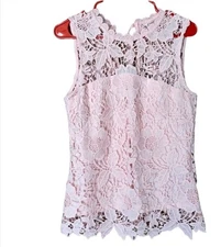 NANETTE LEPORE Pink Lace Top Size Small, EUC!