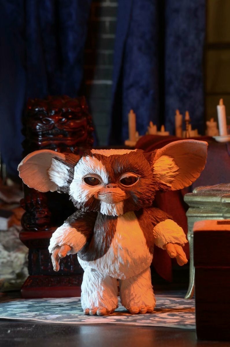 NECA グレムリンズ ギズモ モグワイ びっくり顔 ぬいぐるみ人形