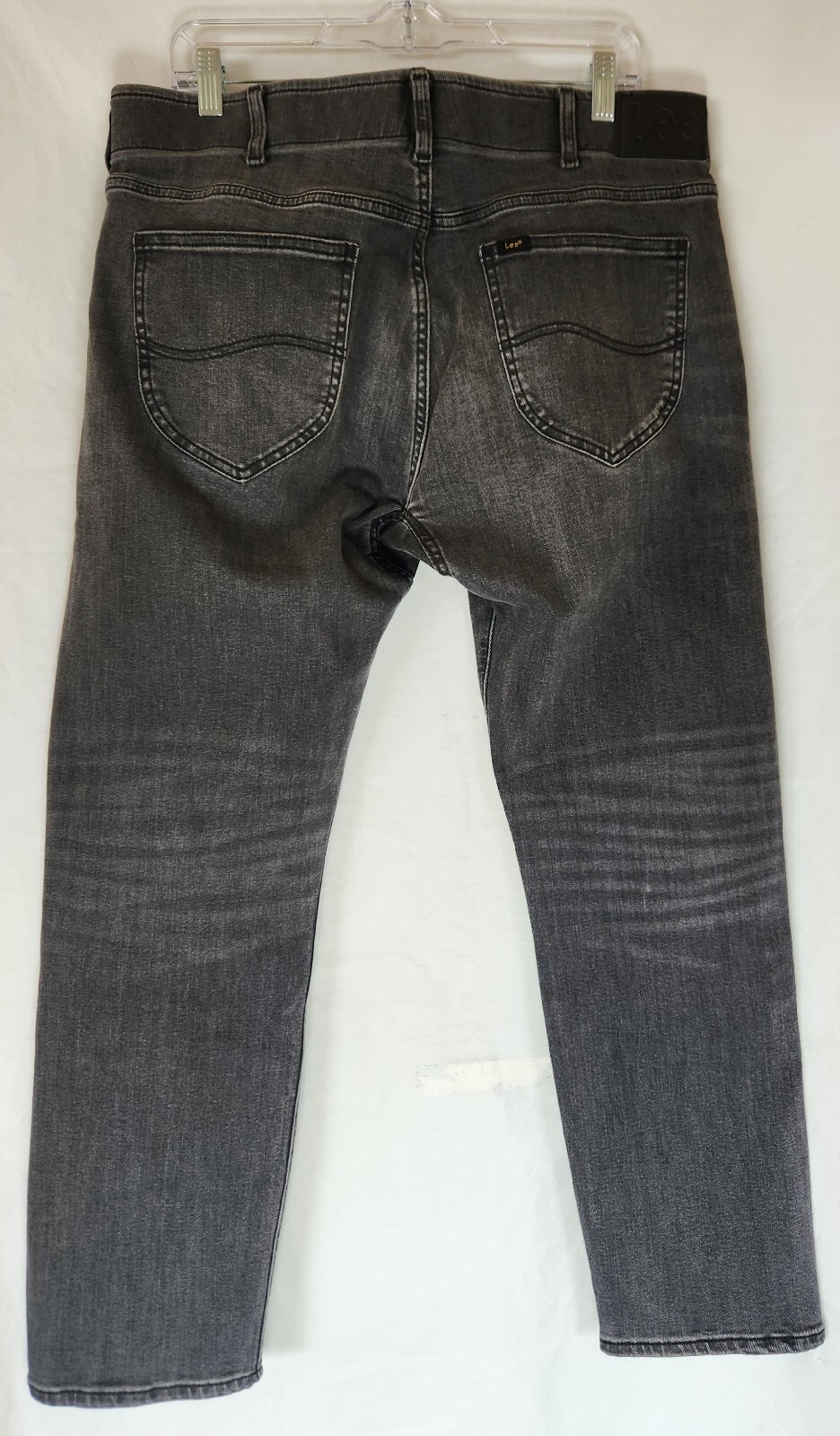 Lee Men's 36x30 Extreme Motion MVP  Slim Fit Tapered Leg Dark Gray Stretch Jeans