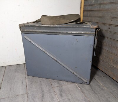 Vintage US Army Military Metal Ammunition Ammo Box Chest Can Case