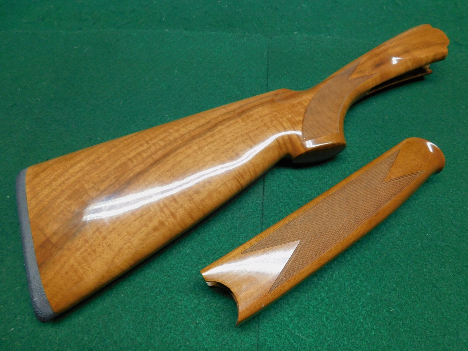 Beretta 686 Stock & Forend Schnabel Checkered Walnut Set 20 GA, Gloss Original eBay