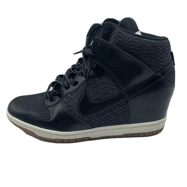 women's nike heel sneakers