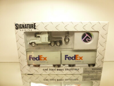 TONKIN REPLICAS FREIGHTLINER FLD120 with 28'DOUBLES - FEDEX 1:53 - VERY GOOD IB