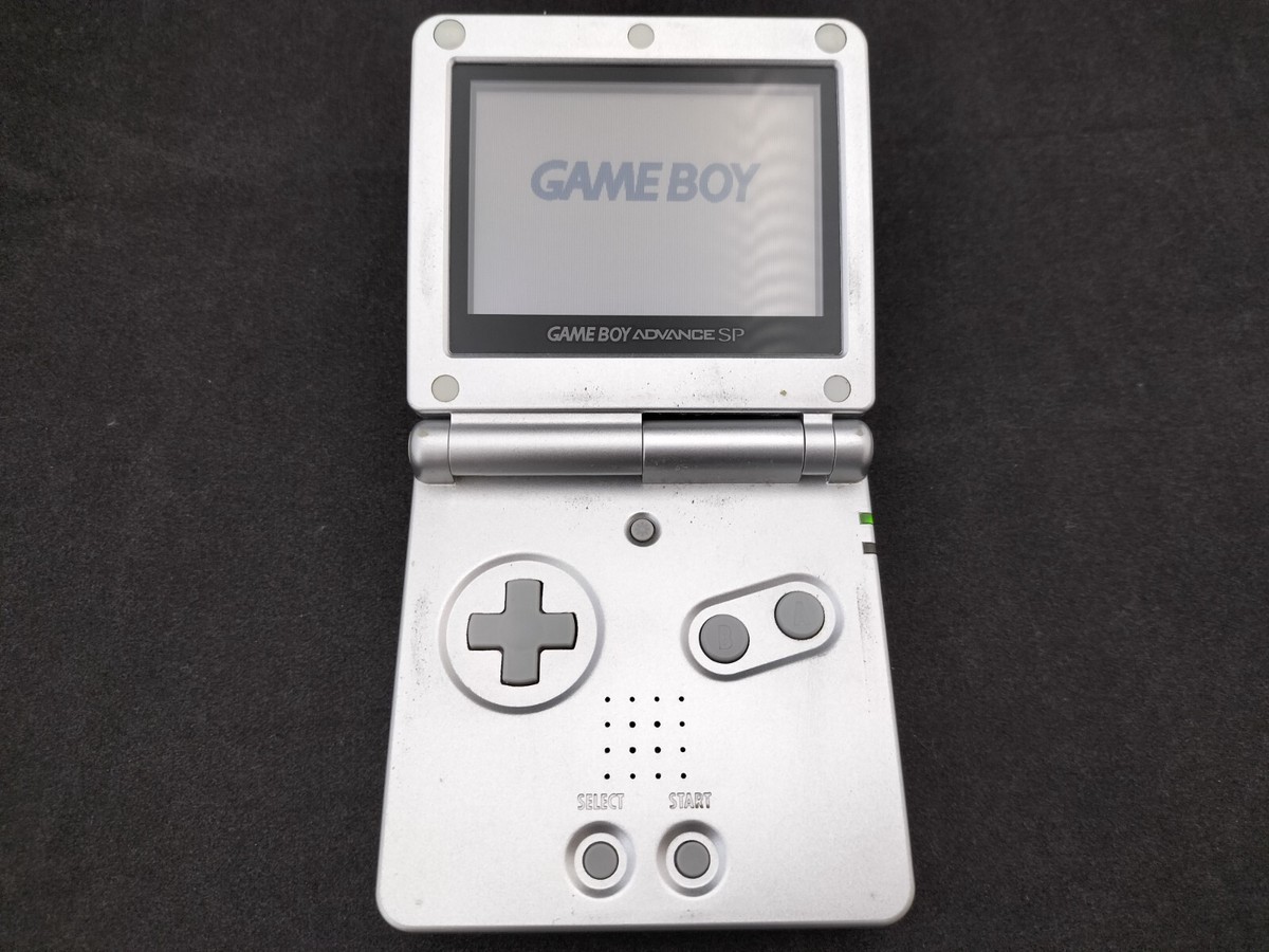 L2284 Nintendo Gameboy Advance SP console Silver Japan GBA x L2284 Nintendo Gameboy Advance SP console Silver Japan GBA x