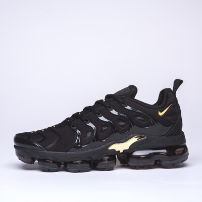DS NEW Nike Vapormax Plus TN black with gold Men's Shoes free shipping