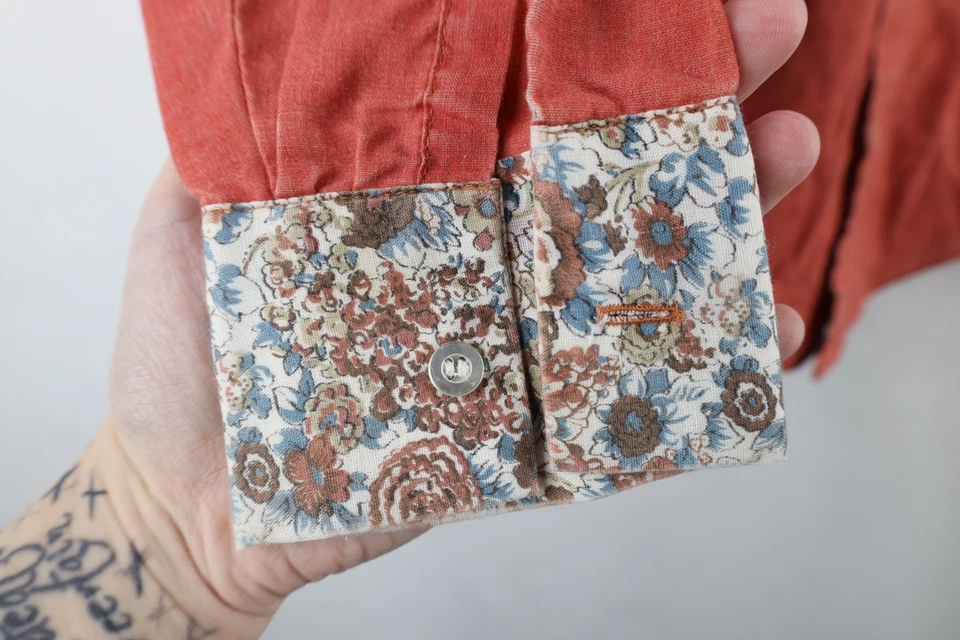 Vintage 70s Rockabilly Boys 14 Faded Chambray Western Flower Button Shirt USA - Image 4 of 4