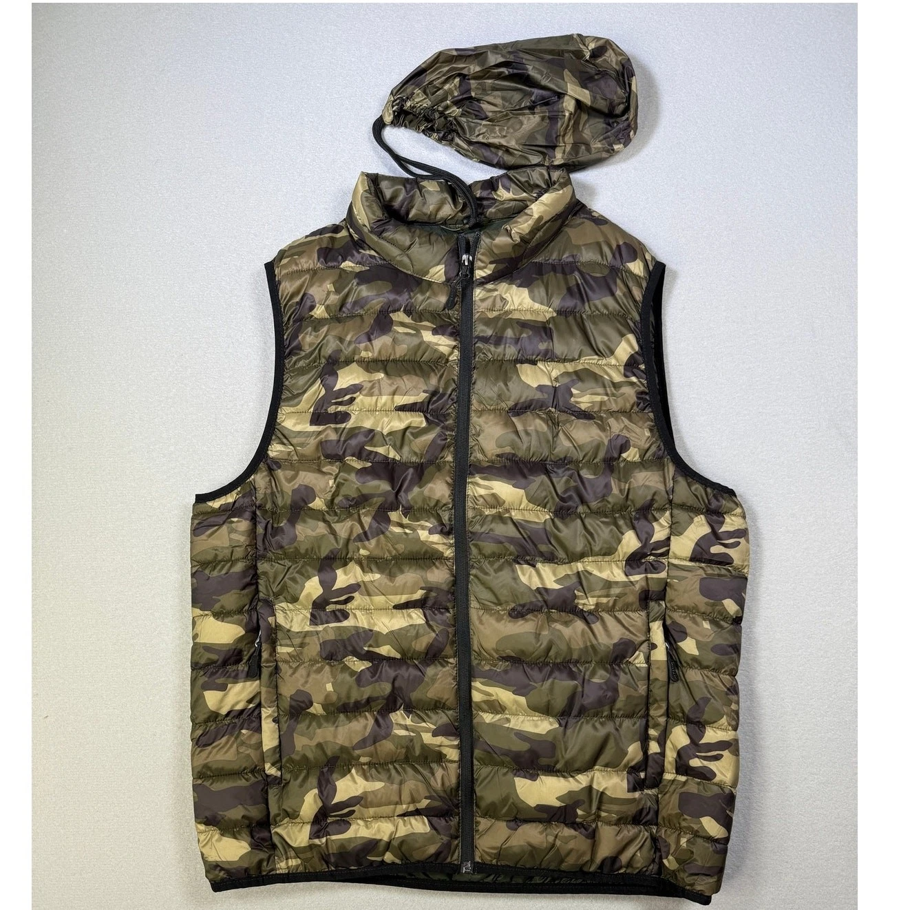 Club Room Men's Quilted Packable Puffer Vest camo large $100
