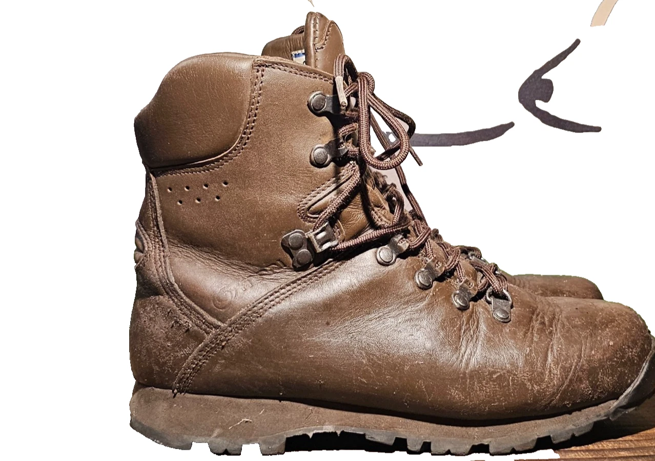 Iturri lightweight Patrol Hiking, Fishing, Walking, Outdoors Boots UK 7 M