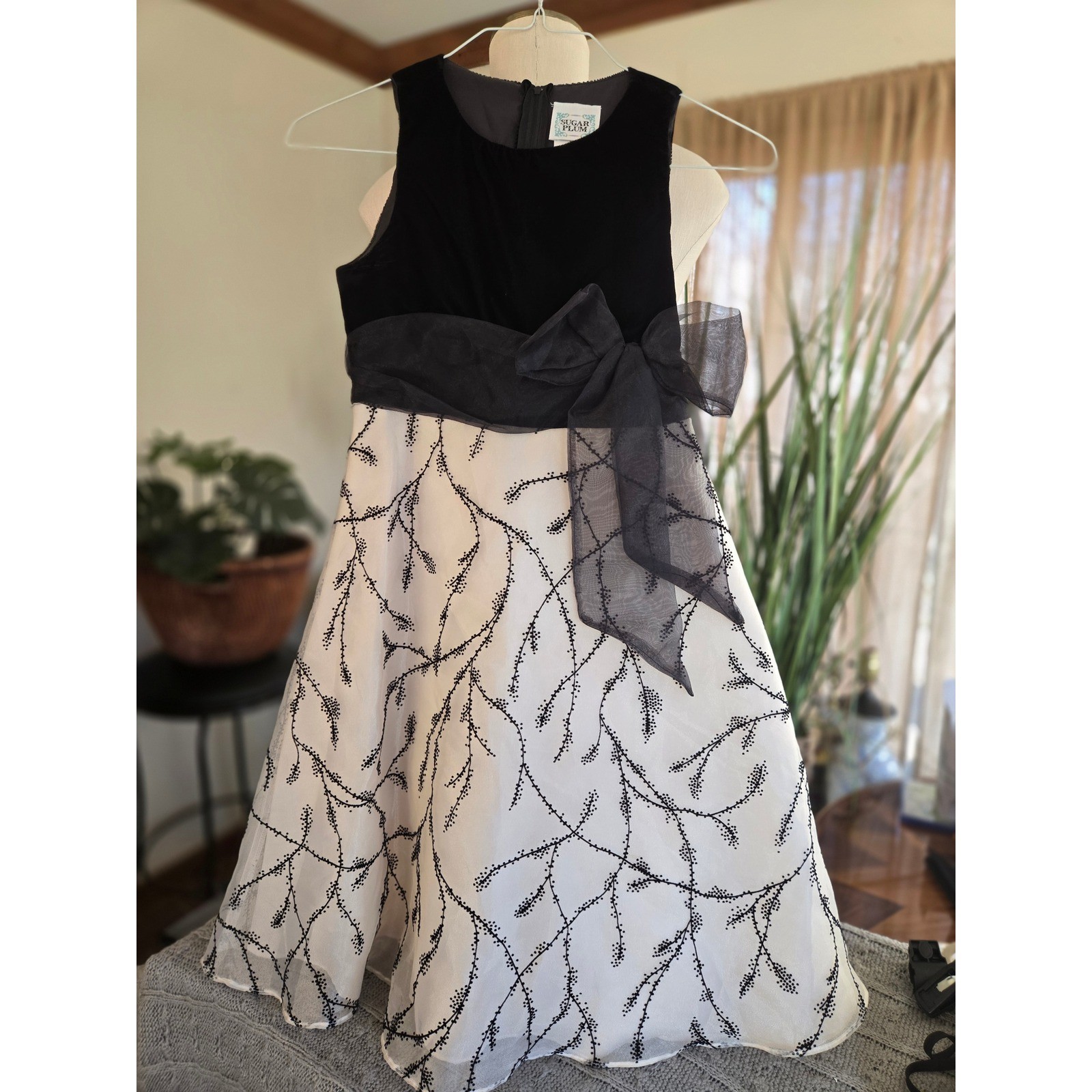 SUGAR PLUM - Girls Black Velvet Ivory Embroidered Party Dress - Size 12