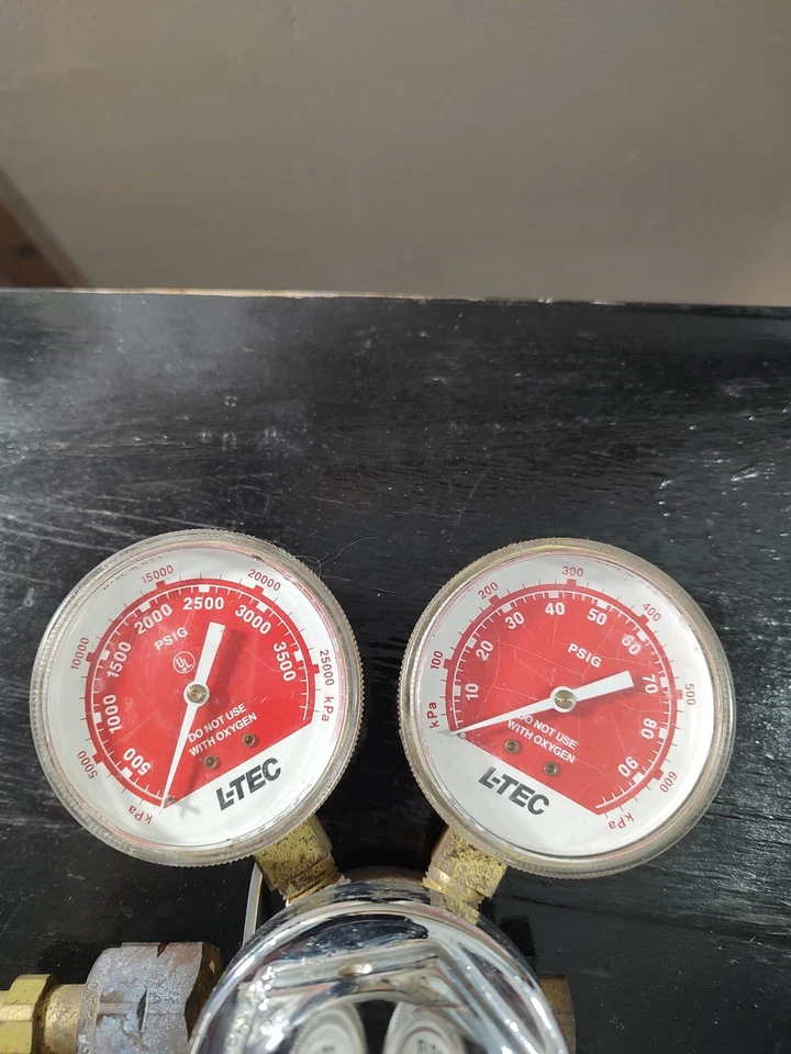 L-Tec Trimline R-76-75-350 Compressed Fuel Gas Pressure Regulator Foto 2 de 4