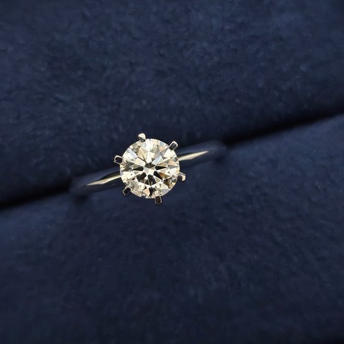 1 CT Solitaire Engagement Ring 14K Gold Classic Round Lab-Grown Diamond for her