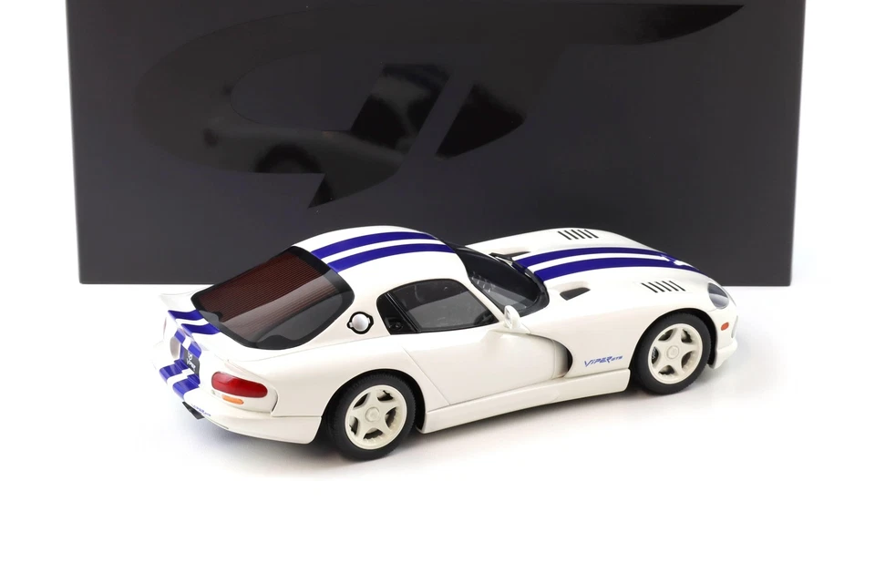 1:18 GT Spirit GT940 Dodge Viper GTS Coupe Bianco Pietra/ Strisce Blu 1996 - Immagine 3 di 4