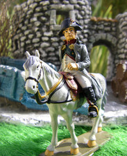 Soldats 1er EMPIRE : L'Empereur NAPOLEON 1er sur son Cheval Blanc marqué "N"