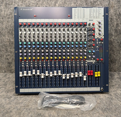 SOUNDCRAFT FX16II 26 INPUT MIXING CONSOLE W/ BUILT IN LEXICON EFFECTS PROCCESSOR